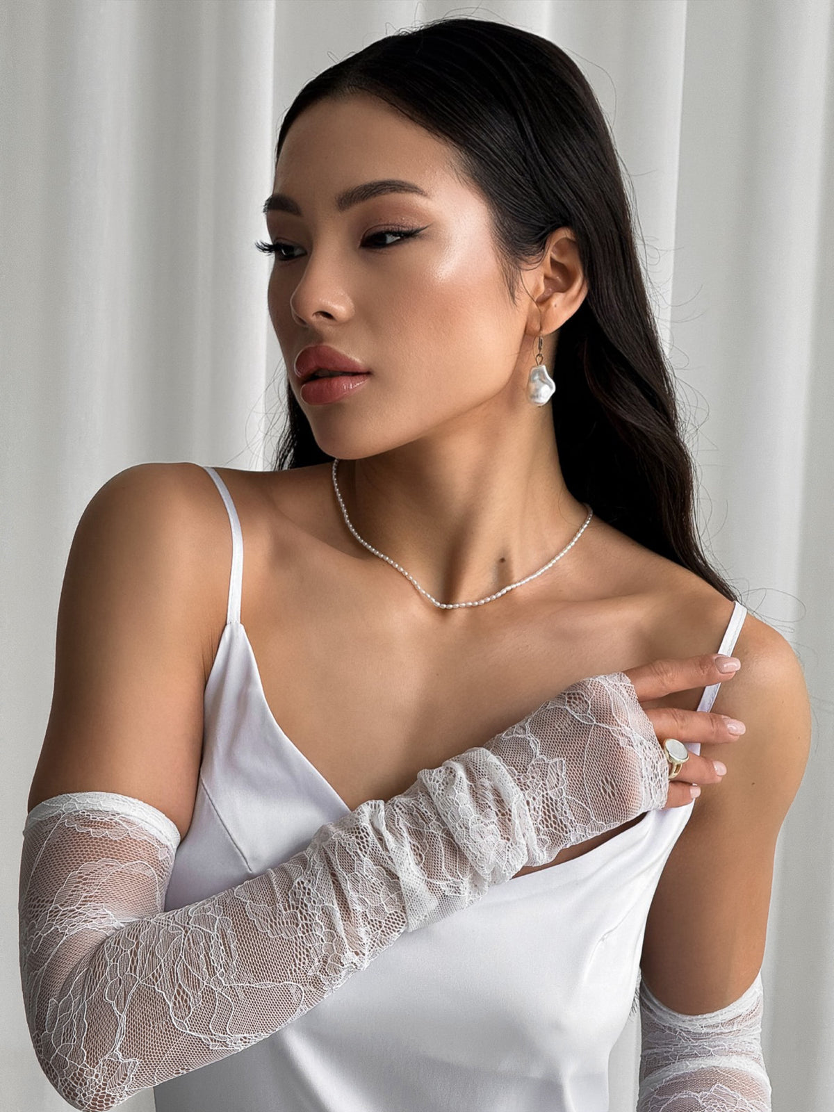 Opera Length Fingerless Lace Gloves - Okiya Studio