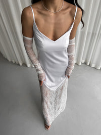 Opera Length Fingerless Lace Gloves - Okiya Studio