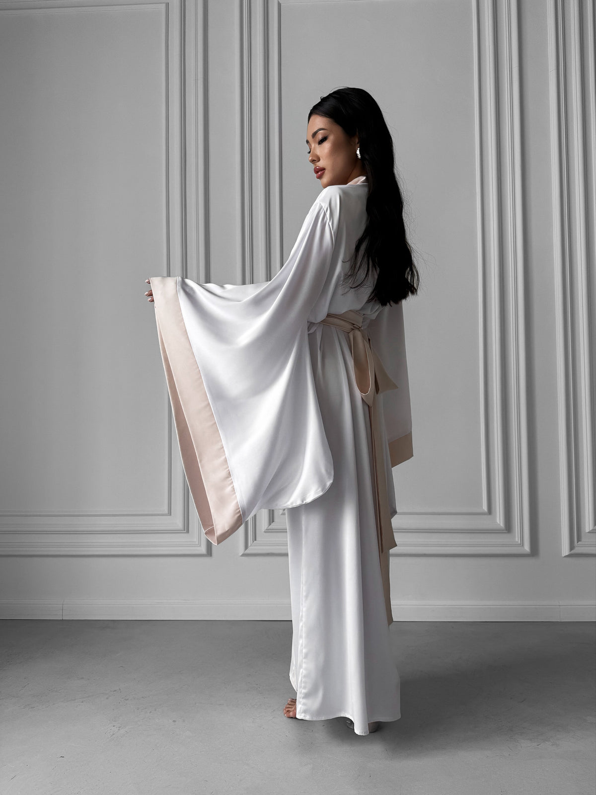 Elevate your bridal morning rituals with our Wedding Silk Robes. A thoughtful gift for bridesmaids, these robes add a touch of glamour to the wedding day preparations