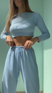 Knitted set (pants and long sleeve crop top)