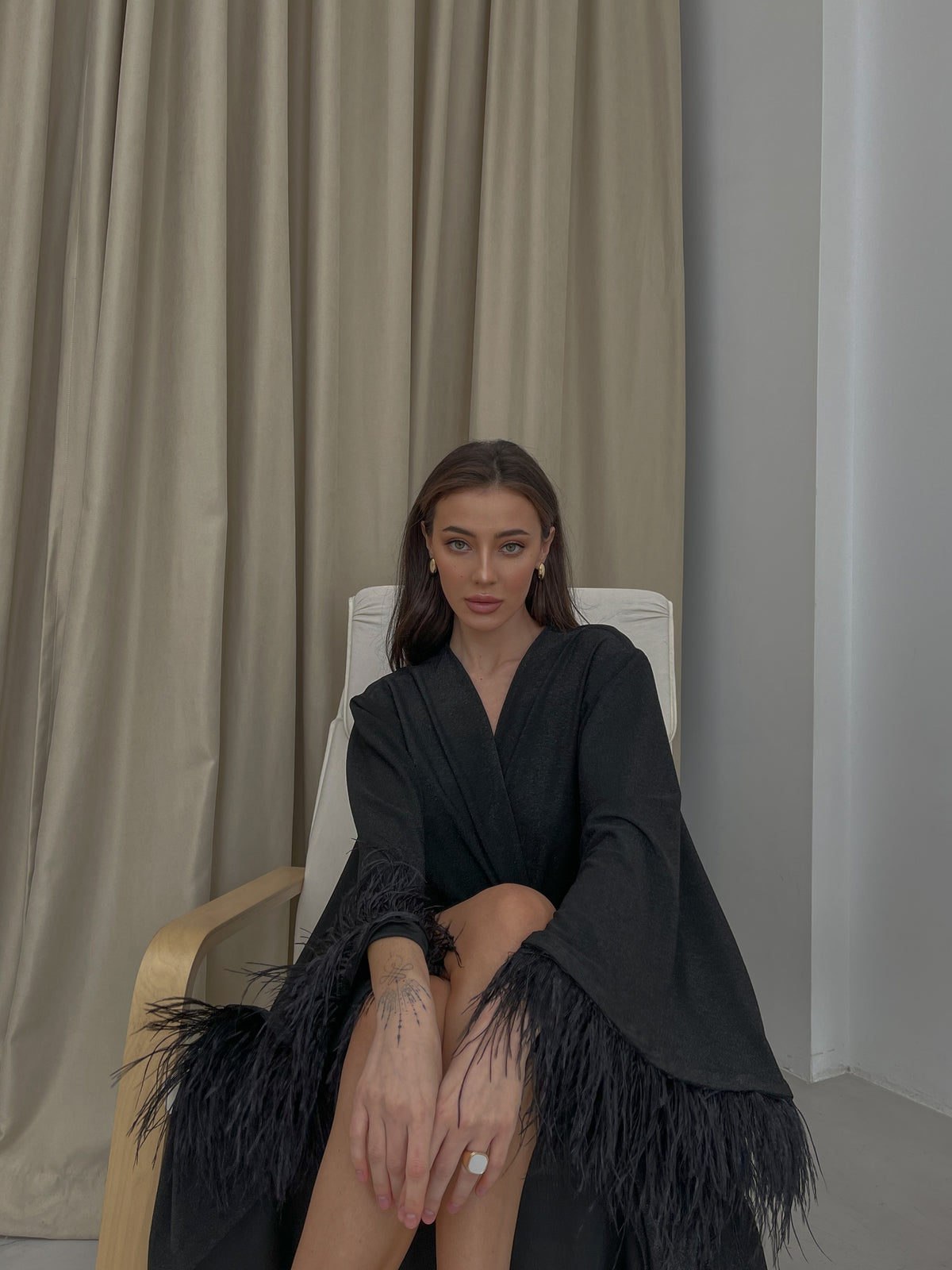 Shiny long black robe with feathers sleeves-Robes-Okiya Studio