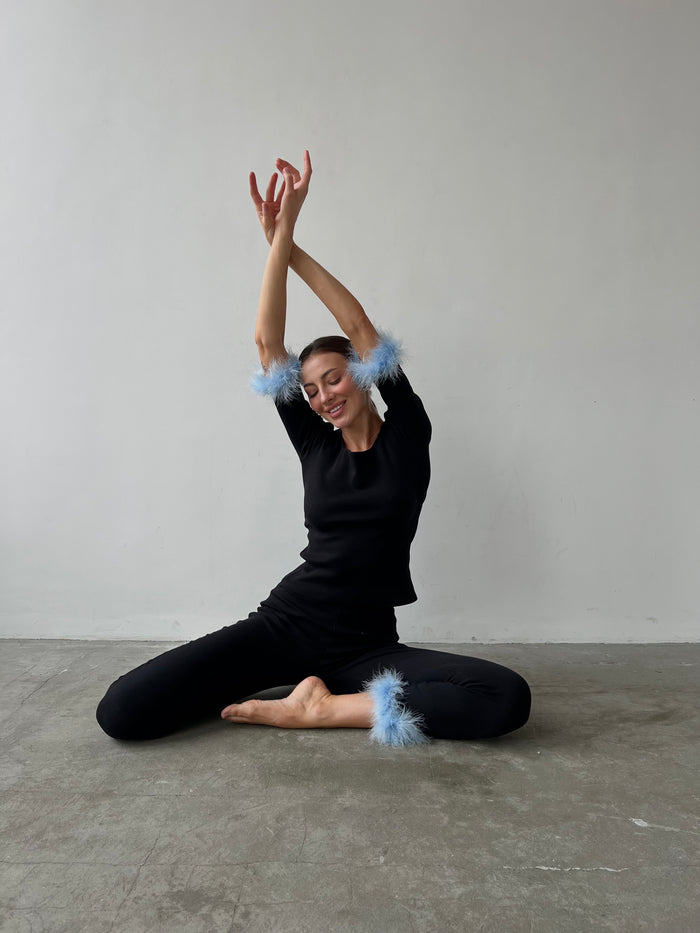 Cozy Pajama Suit with Feathers-Pajamas-Okiya Studio