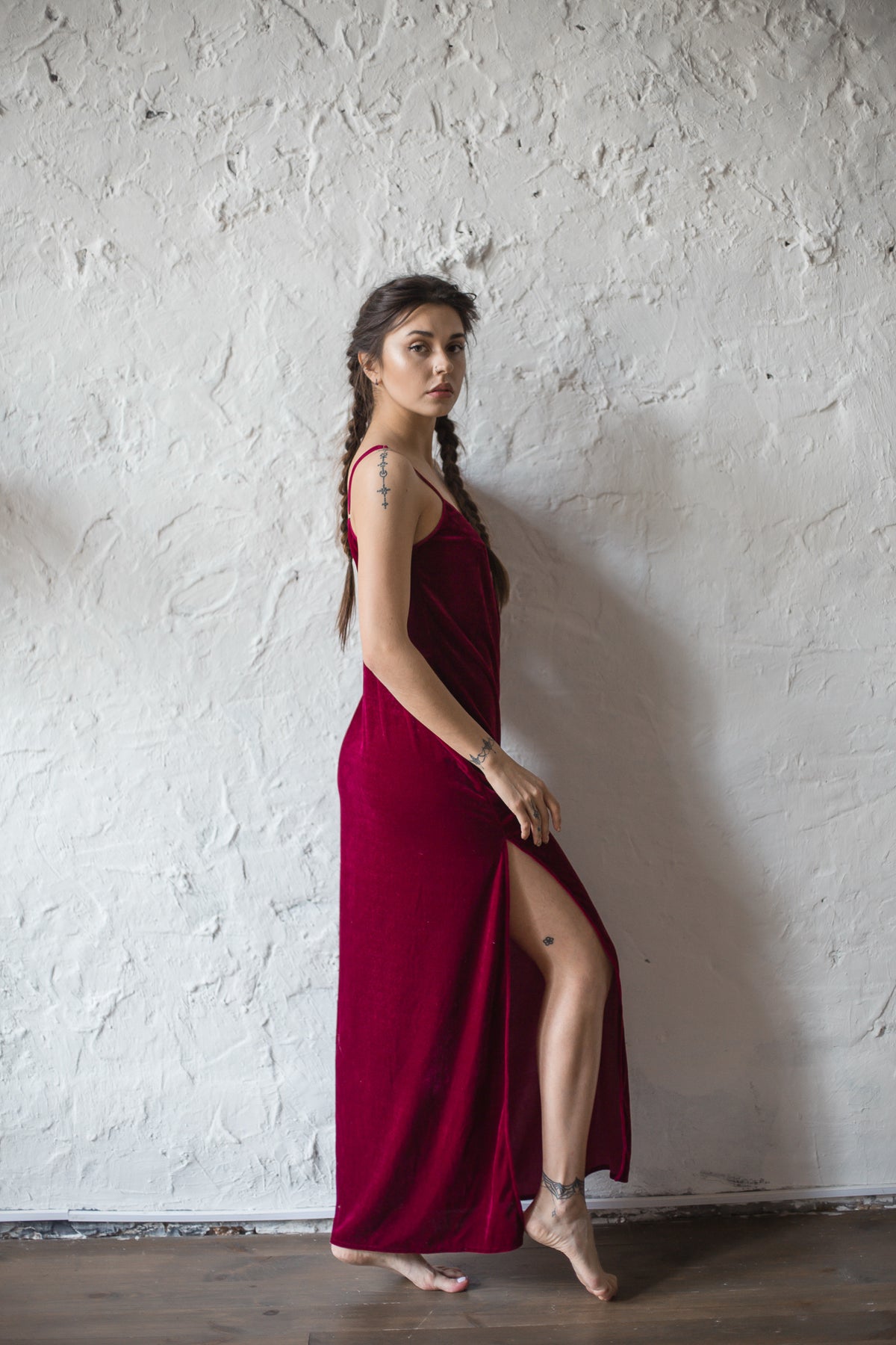 Velour Long Nightgown with Open Back-Nightgowns-Okiya Studio